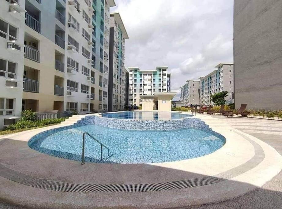 Davao City Condo Living Made Easy Lifestyle エクステリア 写真
